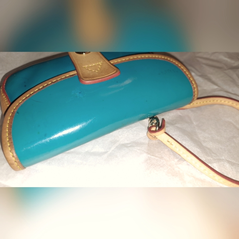 Dooney Bourke Teal Green and Tan Women's Wristlet, Clutch. Patent. CLOSING SALE - Picture 4 of 14